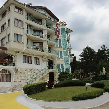 Zora Szálloda