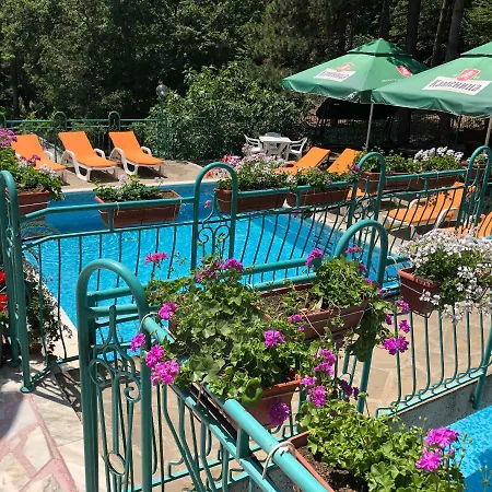 Zora Слънчев бряг