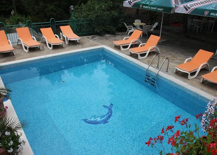 佐拉酒店 3* 阳光海滩