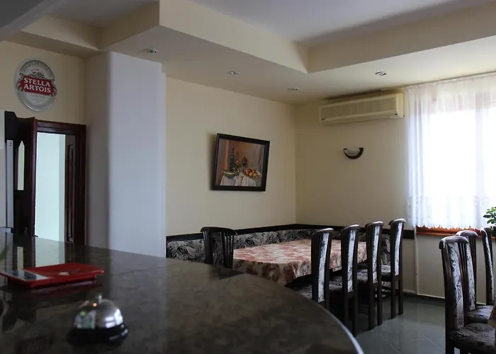 佐拉酒店 3* 阳光海滩