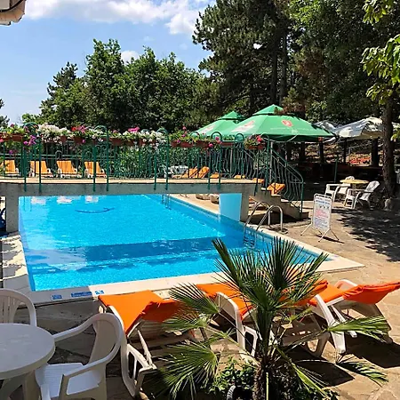 Hotel Zora 3*