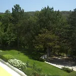 Zora Hotel