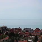 Zora Hotel 3*