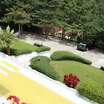 Zora Hotel